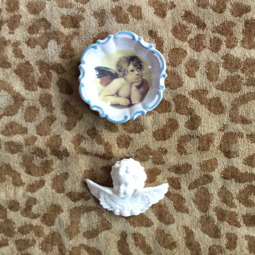 Angel Decorative pieces and mini art book